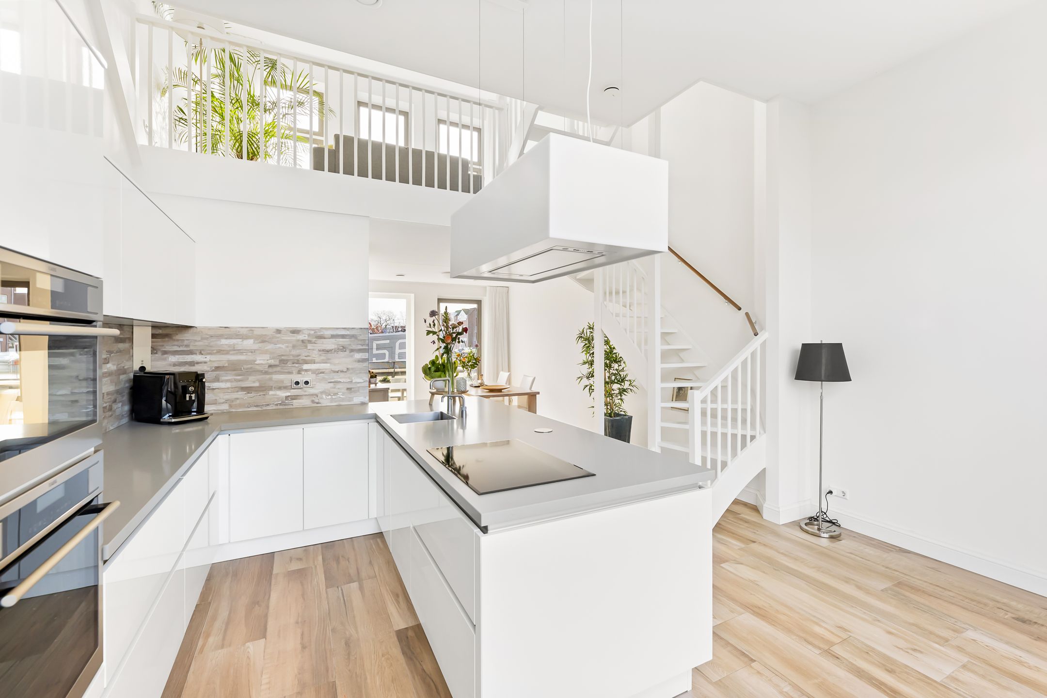 Photo 3 of Dok van Perry 17