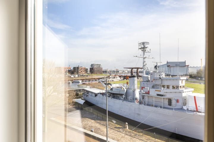 Photo 23 of Dok van Perry 17