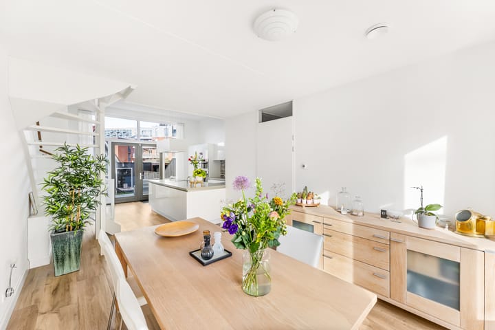 Photo 8 of Dok van Perry 17