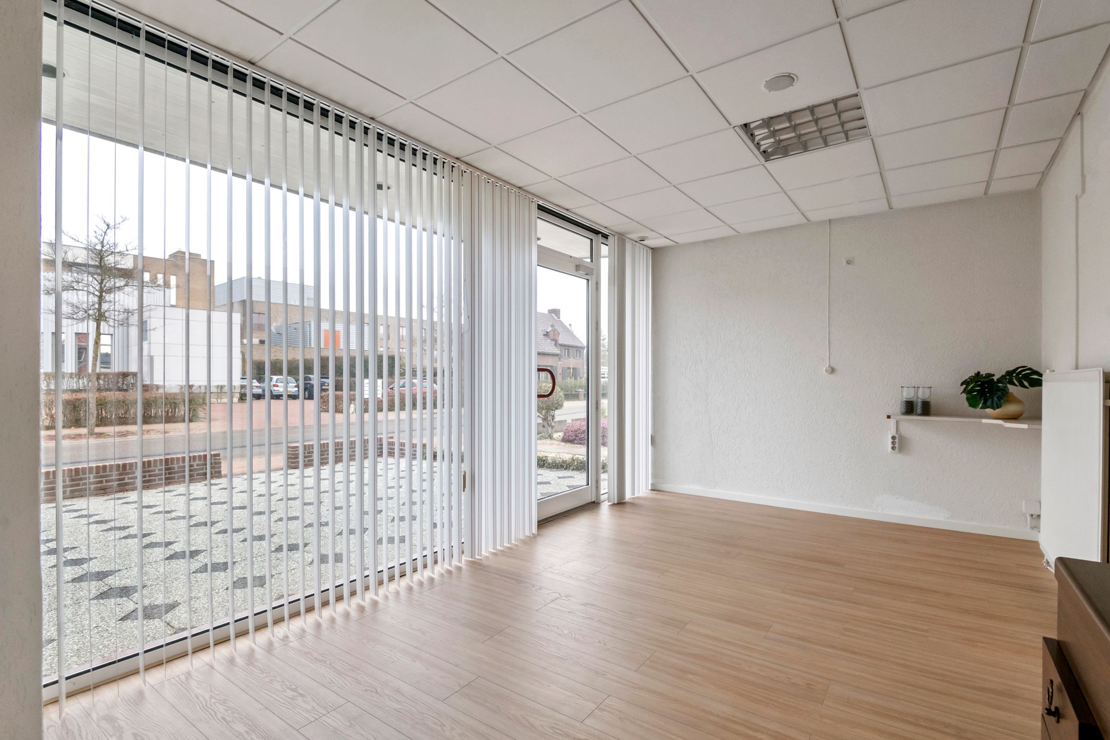 Photo 12 of Beatrixstraat 13