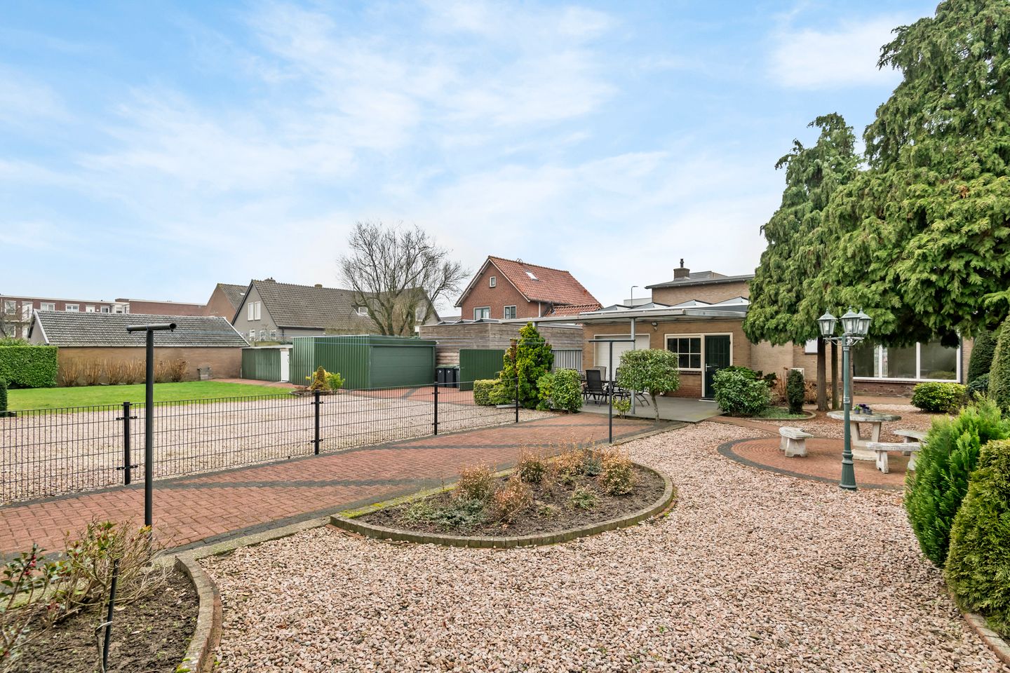 Photo 34 of Beatrixstraat 13