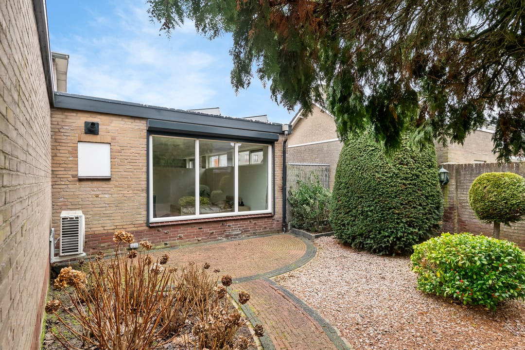 Photo 41 of Beatrixstraat 13