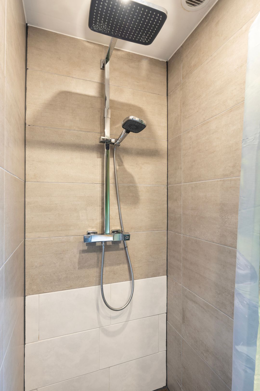 Photo 22 of Koopmanstraat 56