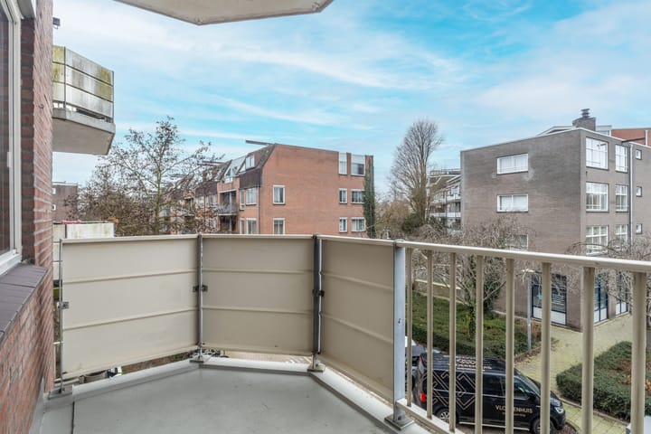 Foto 2 van Van Beuningenstraat 5-C