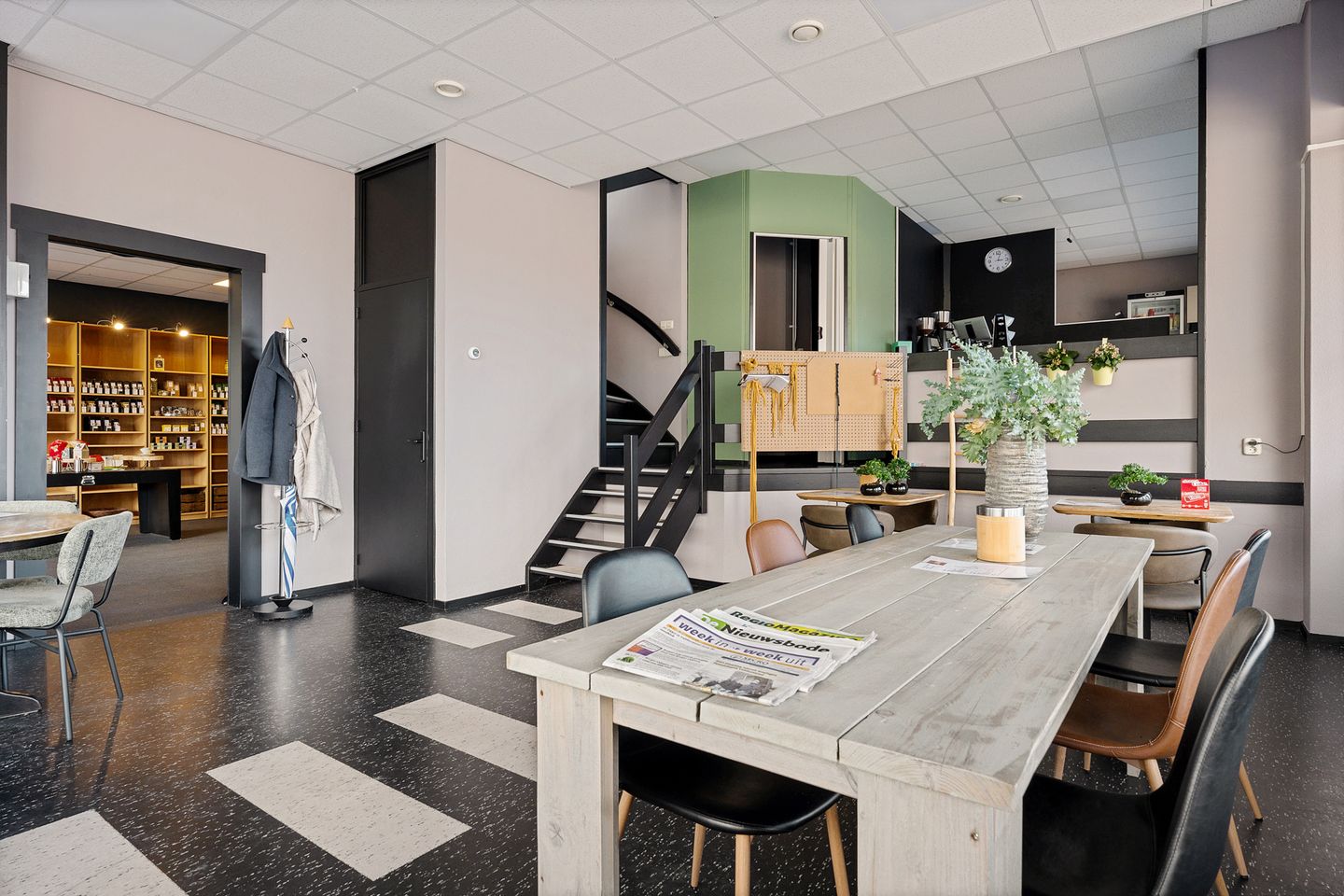 Bekijk foto 5 van Eurostate 9