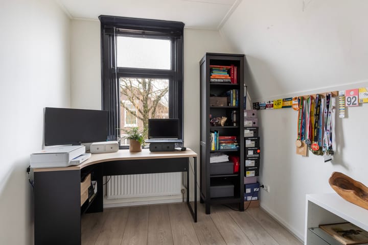 Photo 32 of Van Galenstraat 17