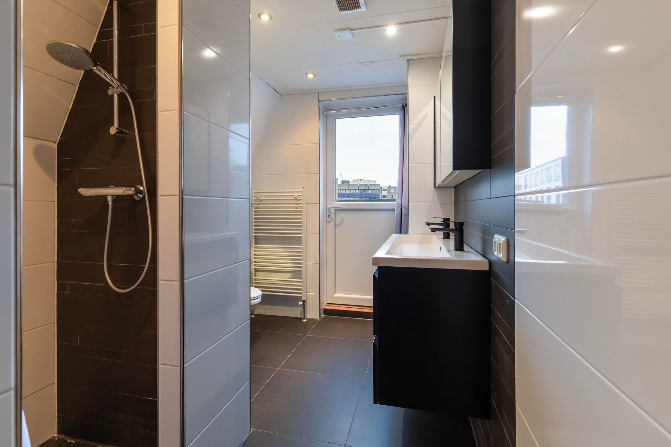 Foto 33 van Van Galenstraat 17