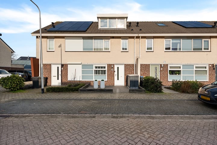 Foto 2 van Middenbeemsterstraat 45