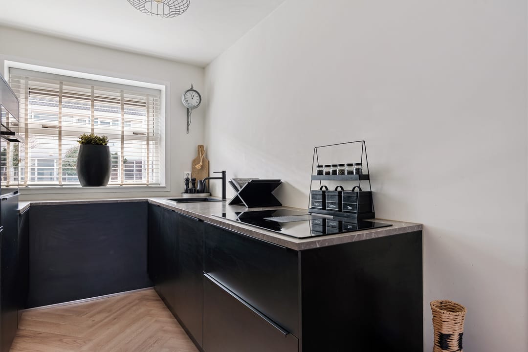 Foto 17 van Middenbeemsterstraat 45