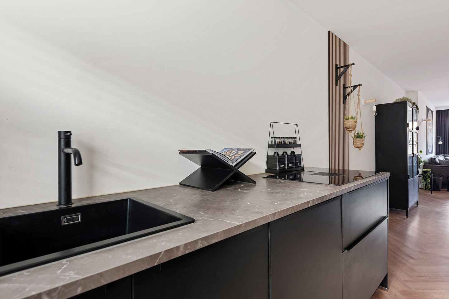 Foto 19 van Middenbeemsterstraat 45