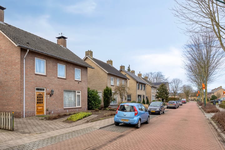 Foto 7 van Julianastraat 25