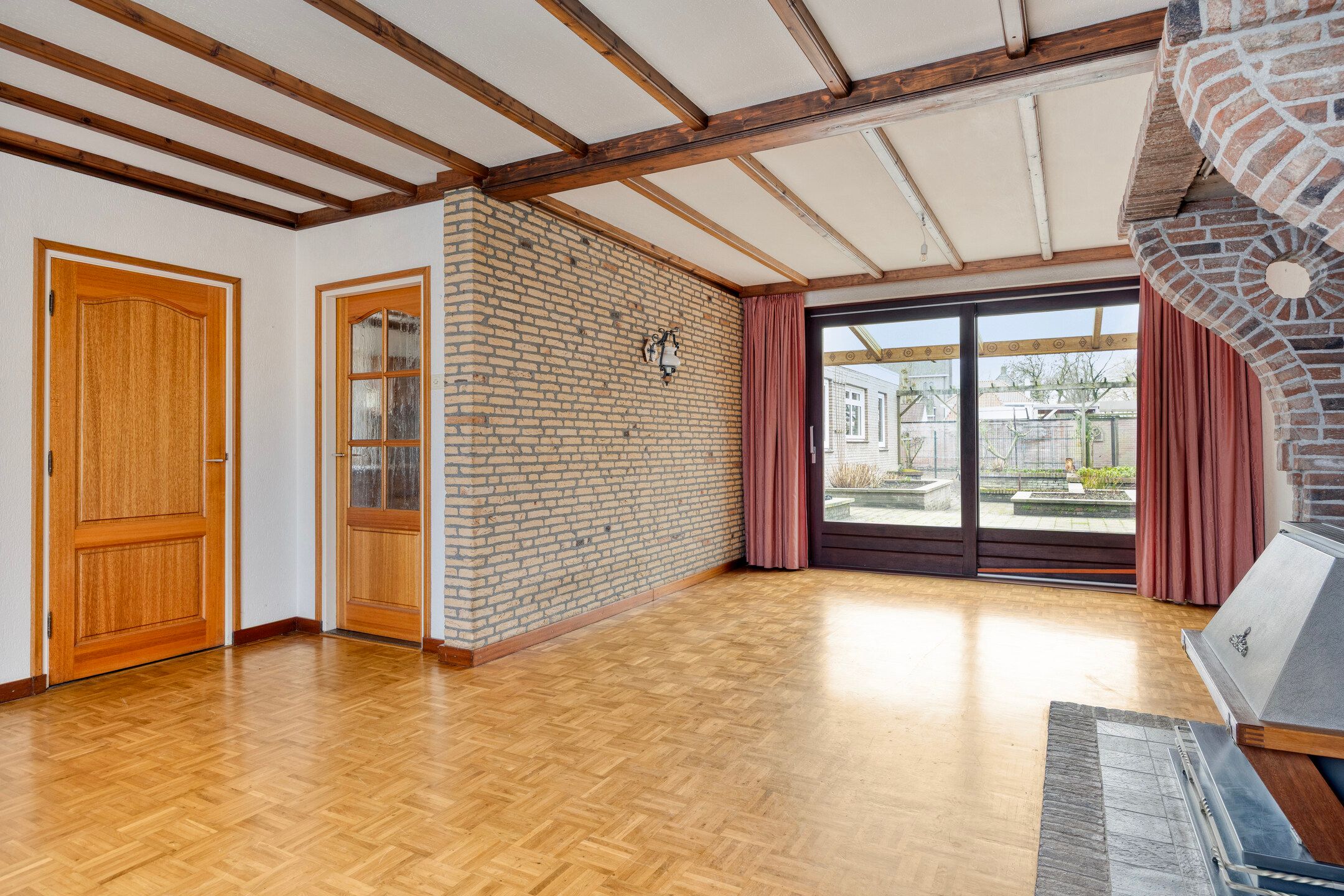 Photo 15 of Julianastraat 25