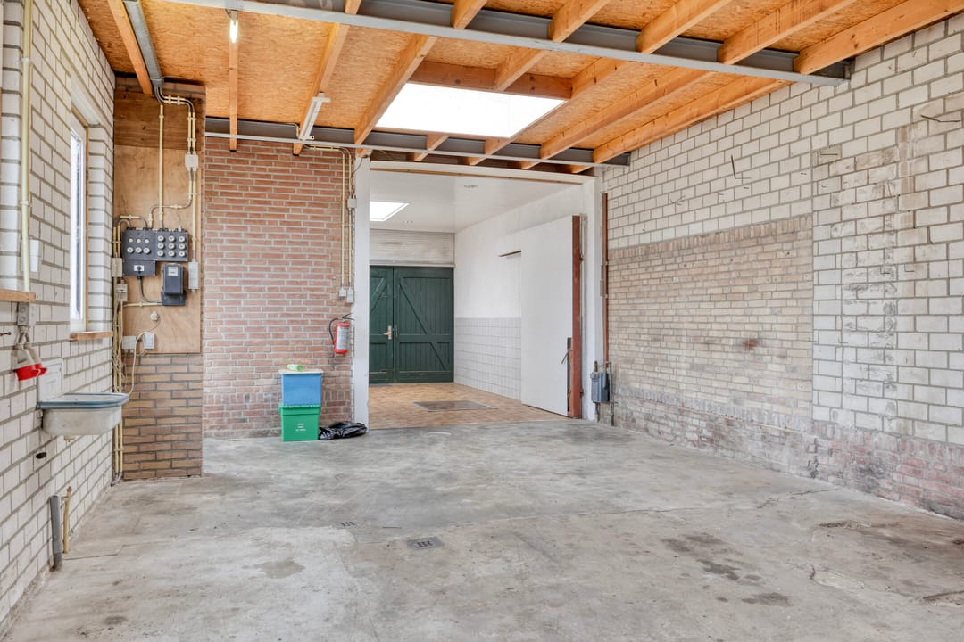 Photo 28 of Julianastraat 25