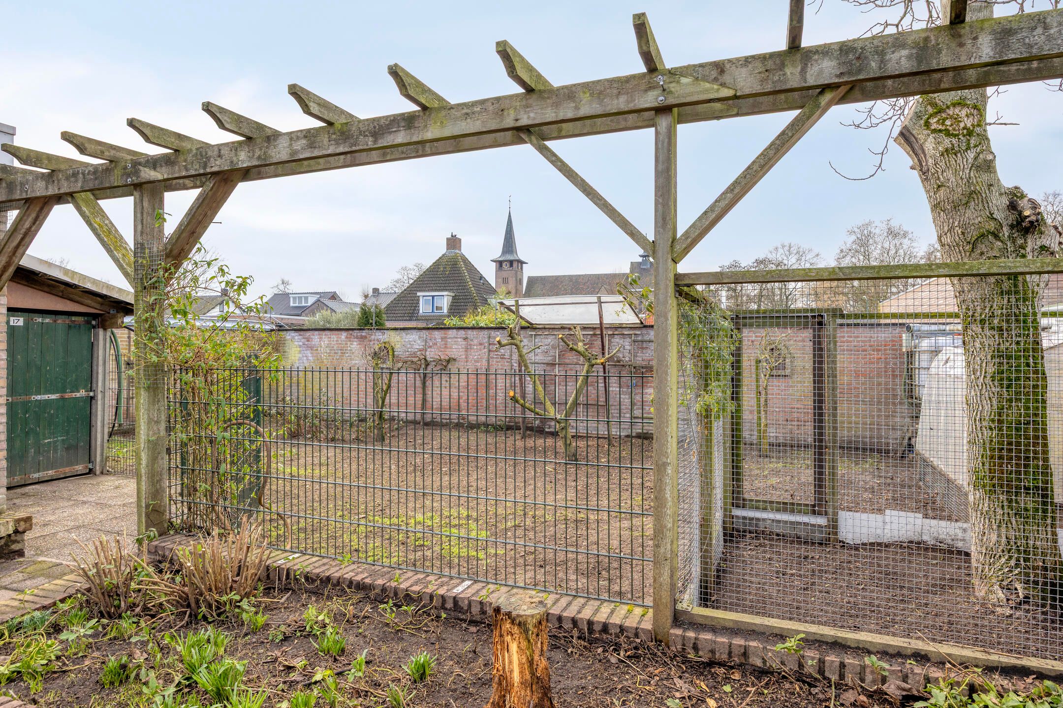 Photo 48 of Julianastraat 25