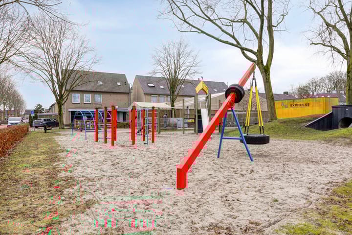 Foto 53 van Julianastraat 25