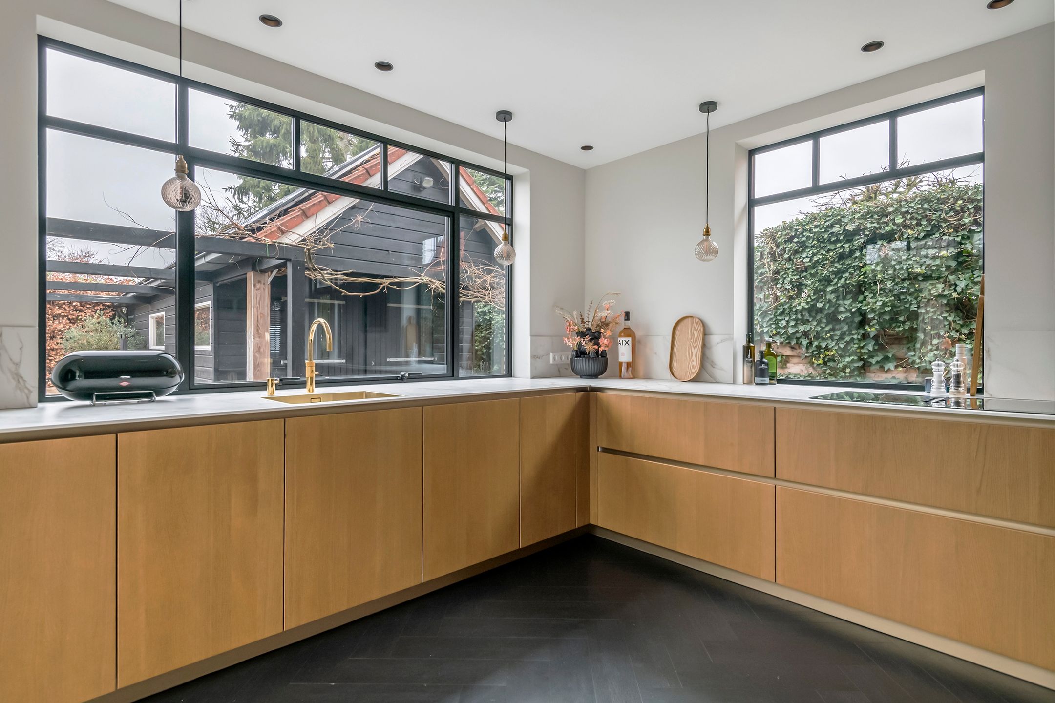 Foto 12 van Burgemeester von Geusauweg 9