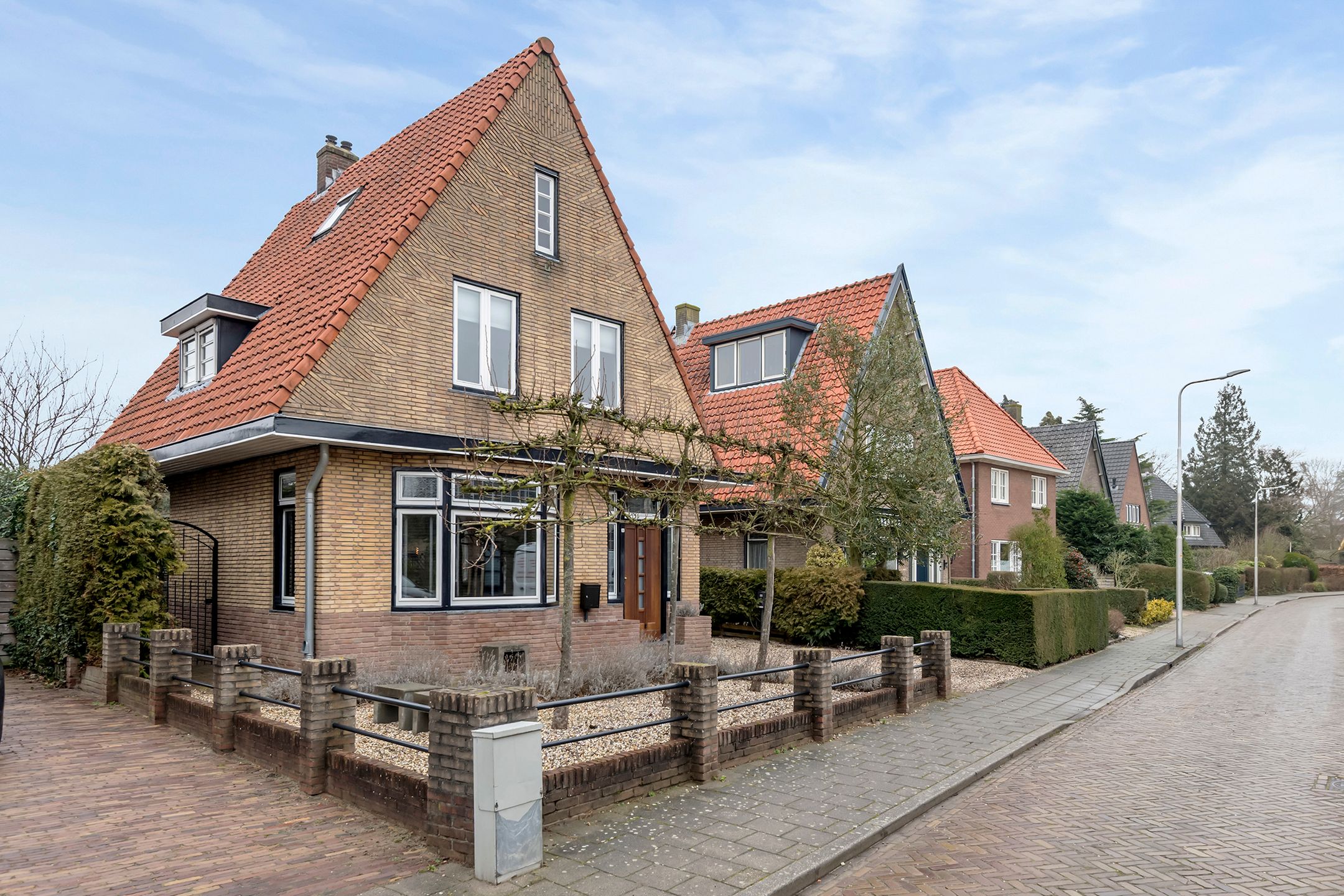 Foto 42 van Burgemeester von Geusauweg 9