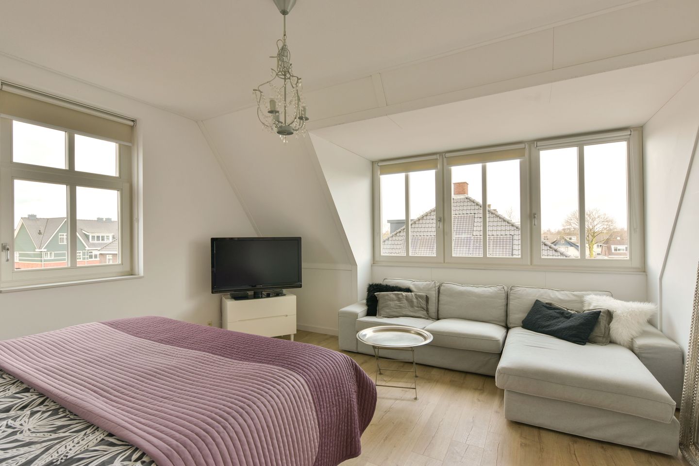 Photo 19 of Regenboog 38