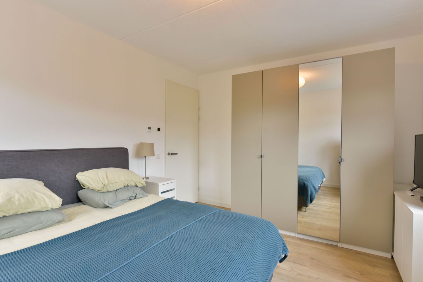 Photo 29 of Regenboog 38