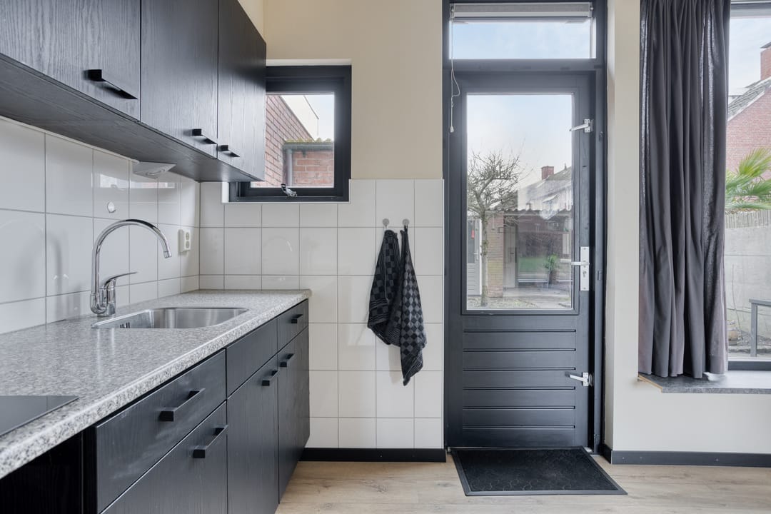 Foto 17 van Paus Joanneslaan 6