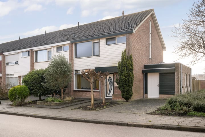 Photo 1 of Mossellaan 2