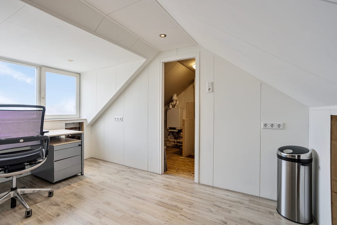 Foto 23 van Dokter J. Veldhuijzen van Zantenstraat 54