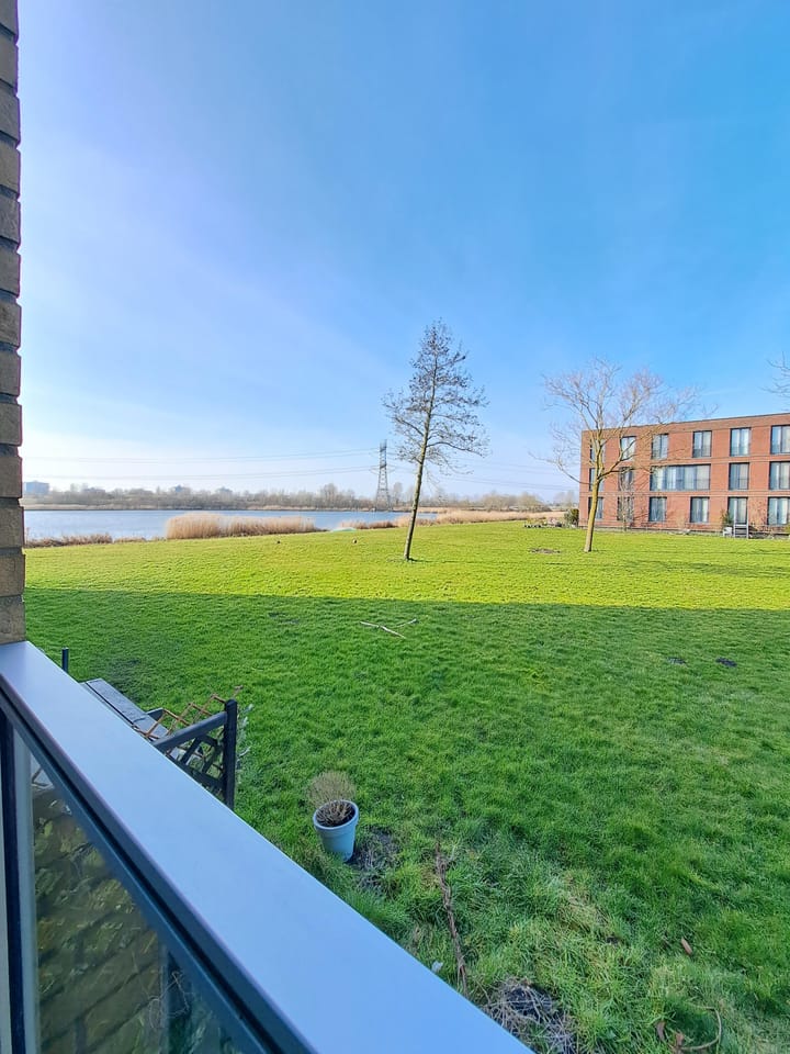 Foto 13 van Mattenbiesstraat 54