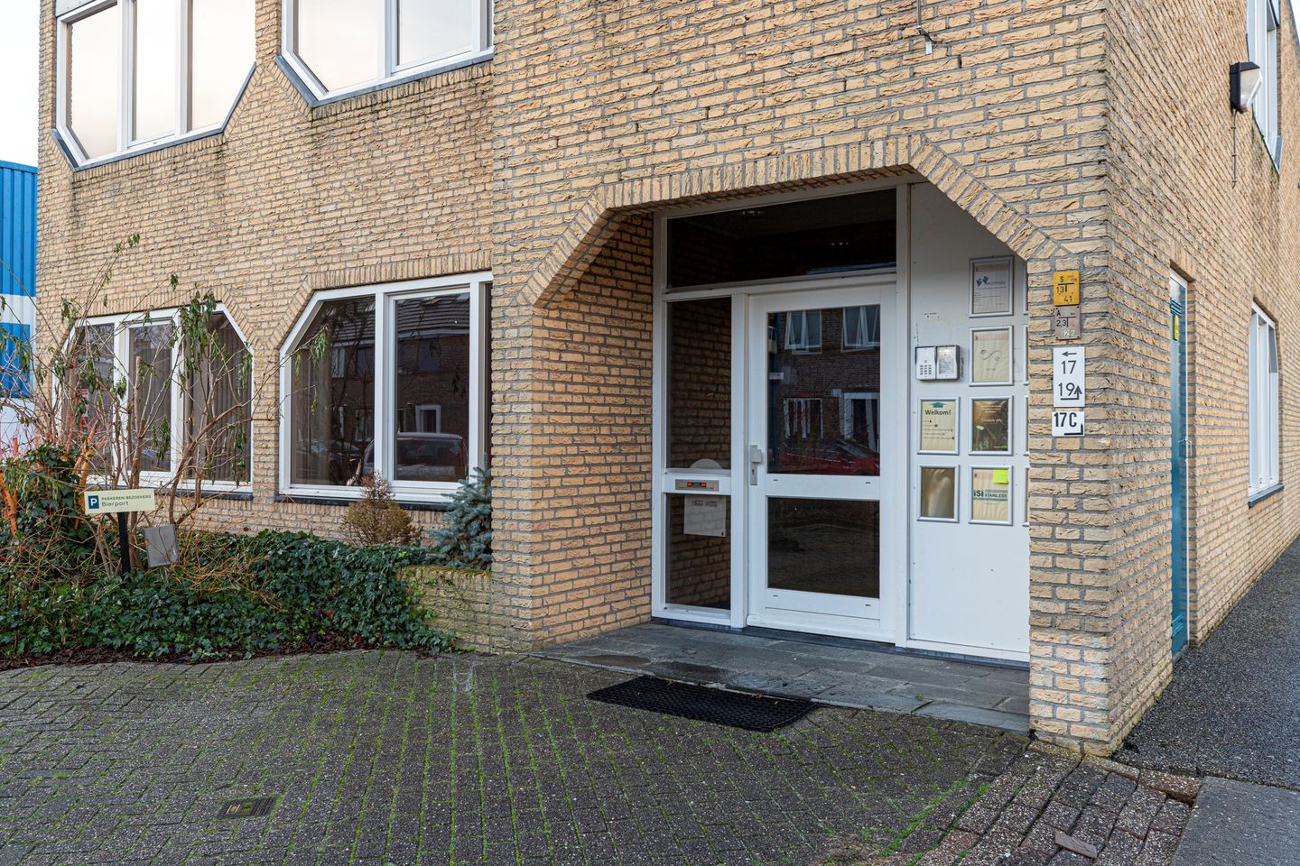 View photo 2 of Mercuriusweg 19