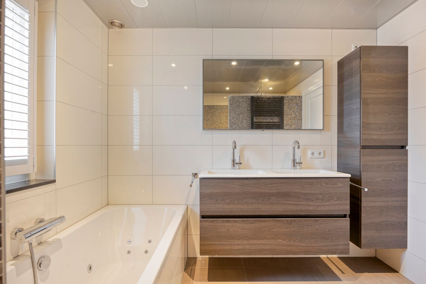 Foto 19 van Luchtenburg 10