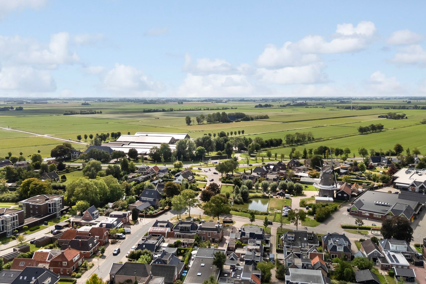 Photo 50 of Uniawei 39