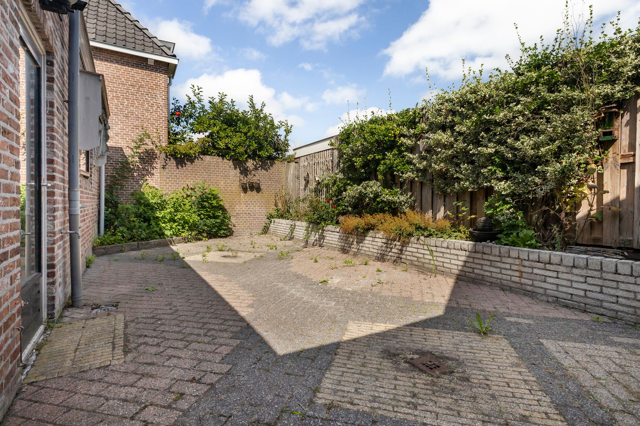 Photo 63 of Uniawei 39