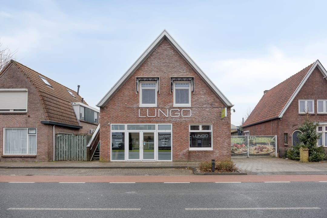 Photo 1 of Burgemeester Smeelelaan 37-C