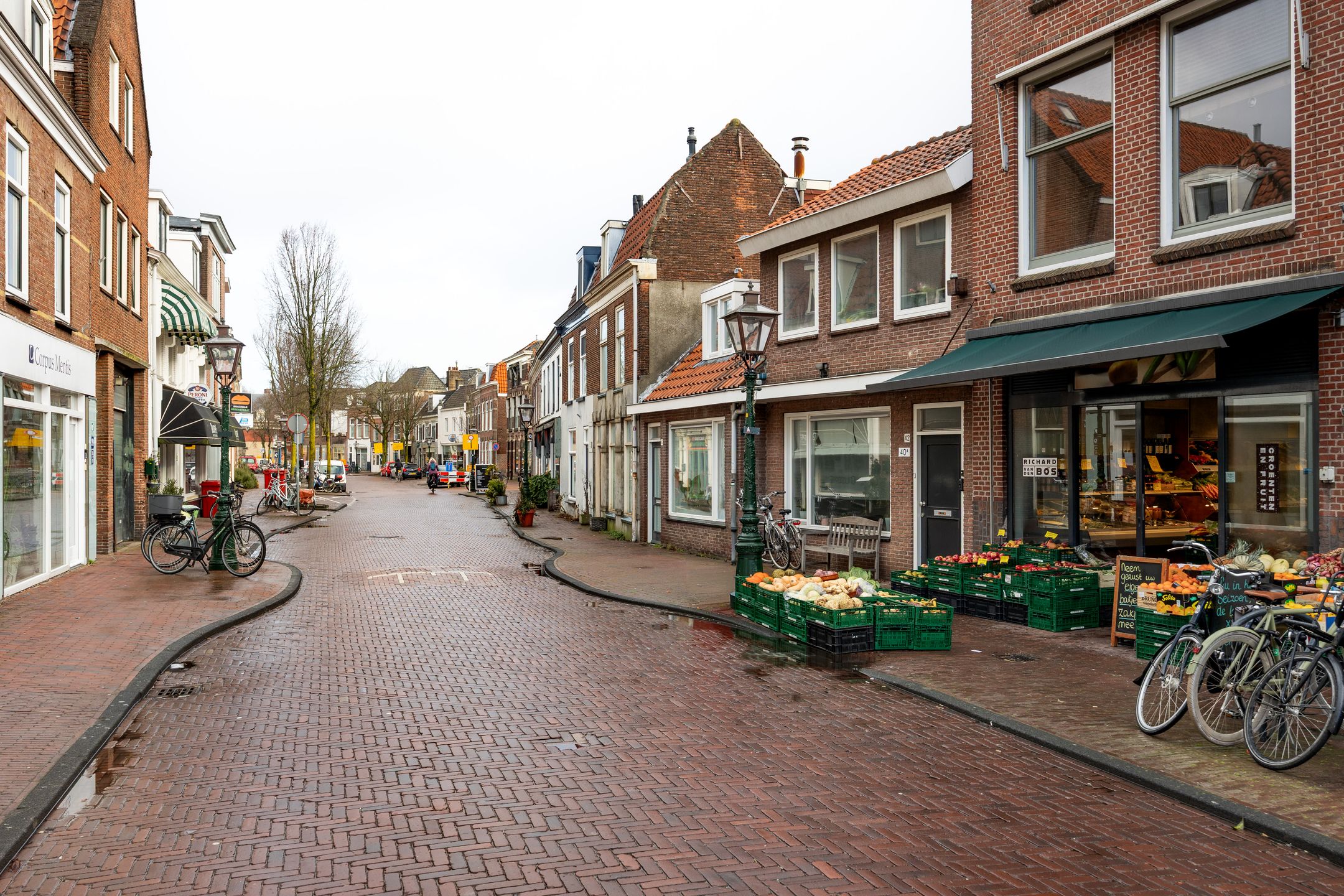 Photo 18 of Leliestraat 46