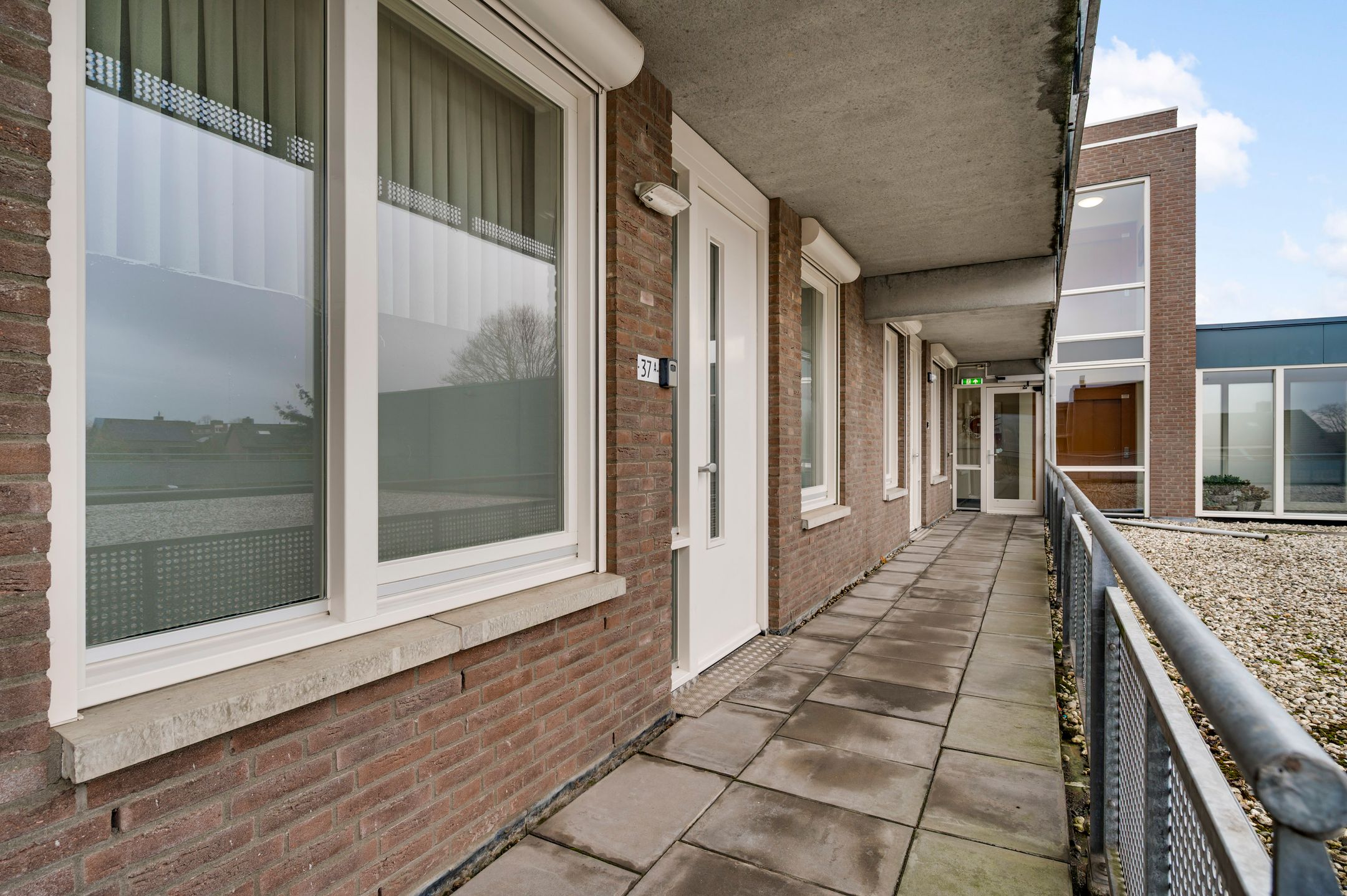 Photo 6 of Dorpstraat 37-A