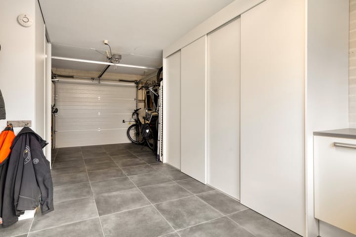 Photo 36 of Botter 15