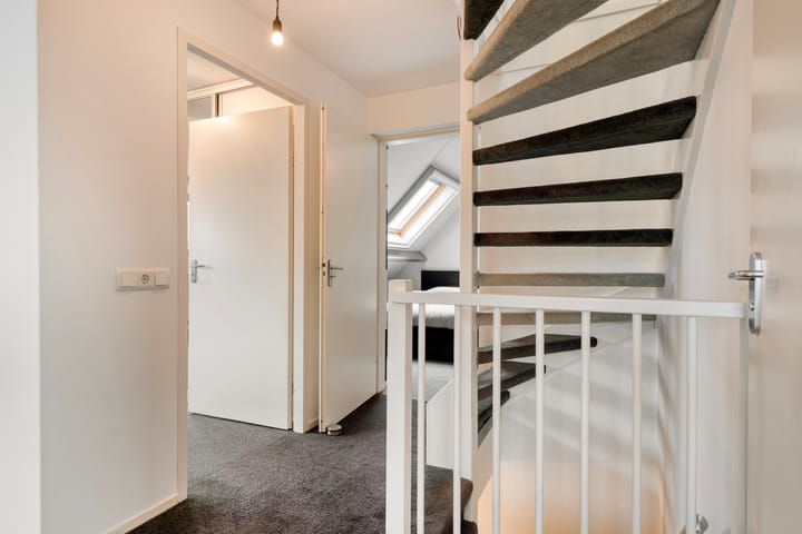 Photo 38 of Botter 15