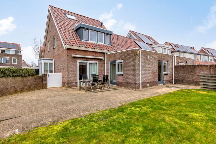 Photo 52 of Botter 15