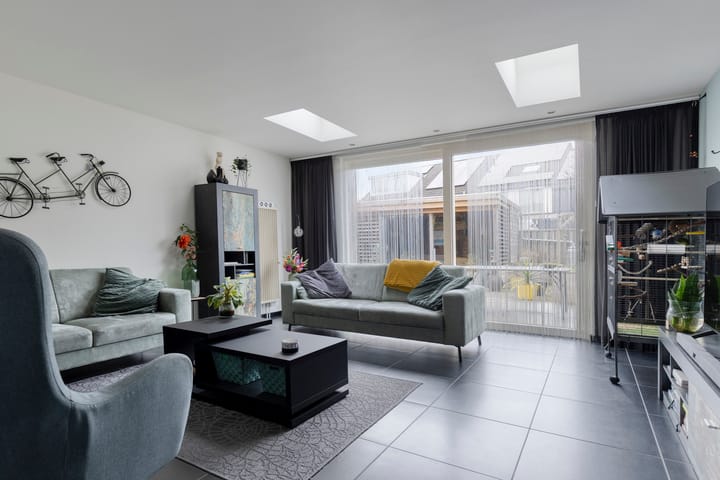 Photo 2 of Grundel 61