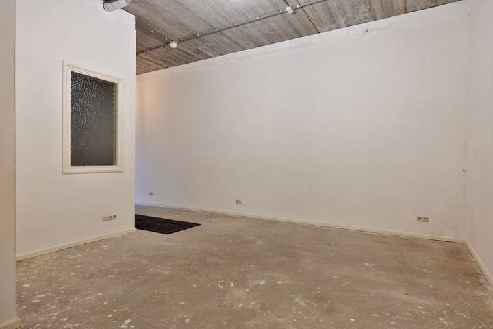 Photo 9 of Diependaalsedijk 1-A