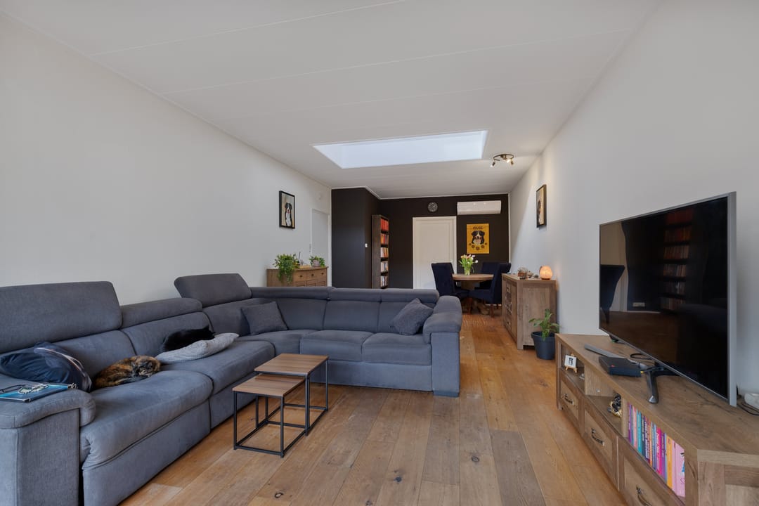 Photo 16 of Van Harenstraat 45
