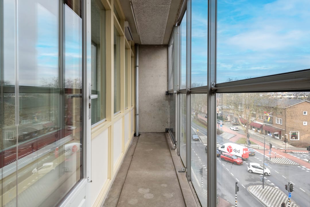 Foto 17 van Pettelaarseweg 247-A