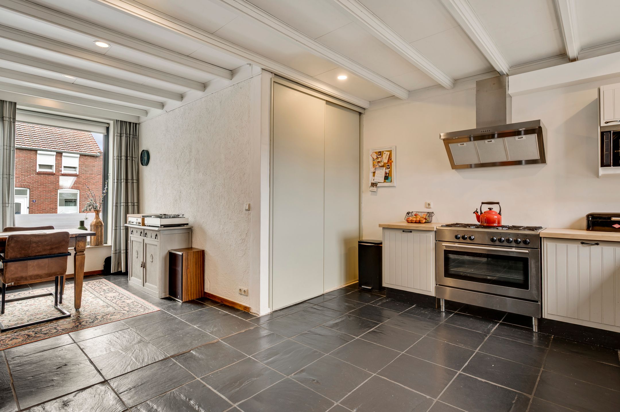 Foto 12 van Burgemeester-Joostenlaan 4