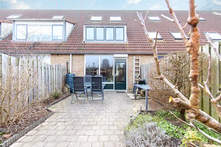 Foto 2 van Carry van Bruggenlaan 35