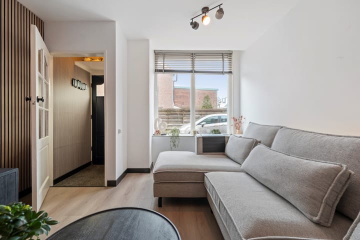 Foto 10 van Ooststraat 9