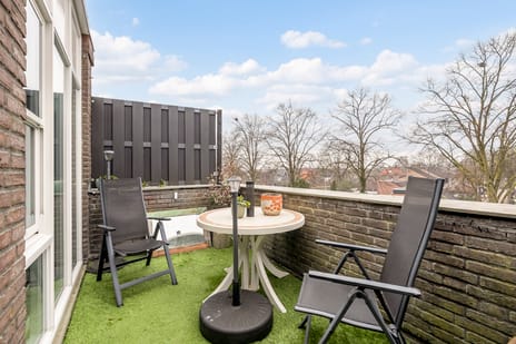 Mast 4-c tertiary image