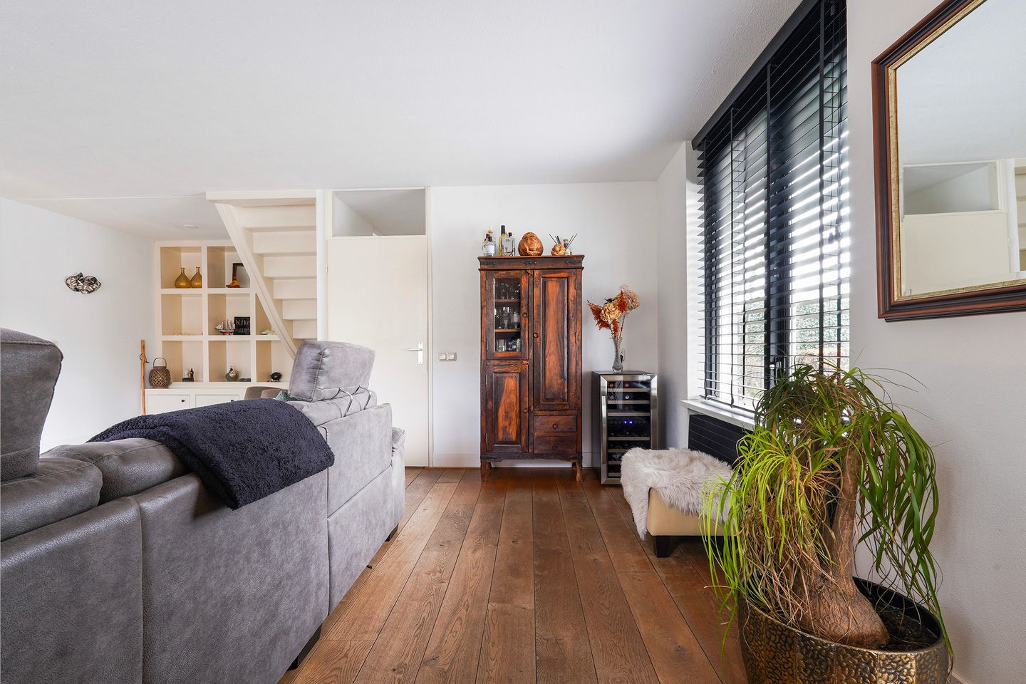 Photo 14 of Jan Linthorststraat 35