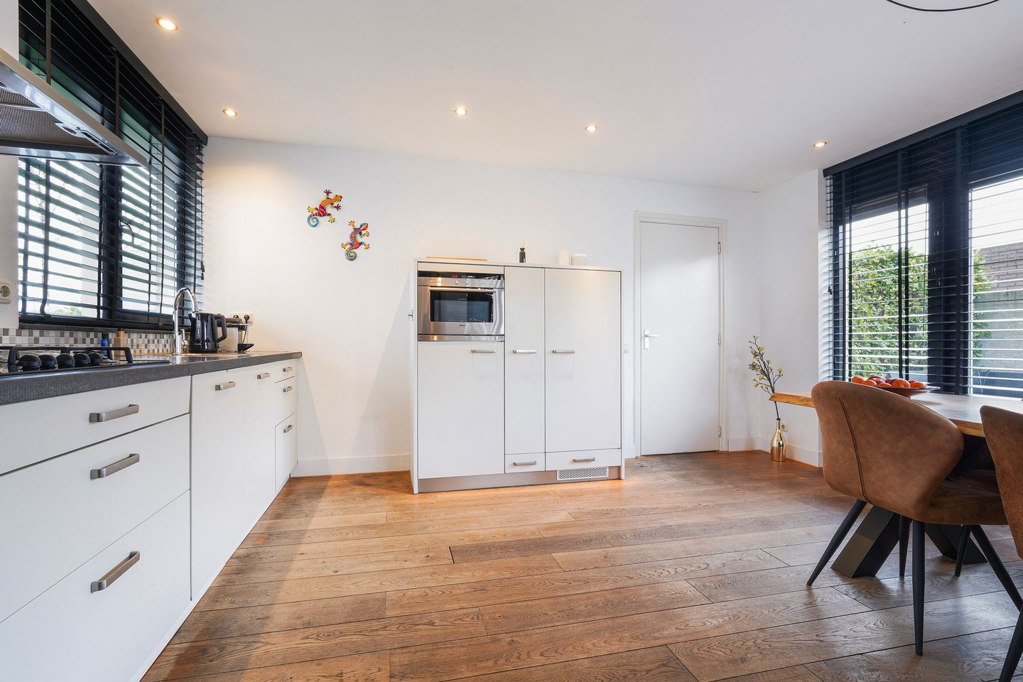 Photo 19 of Jan Linthorststraat 35