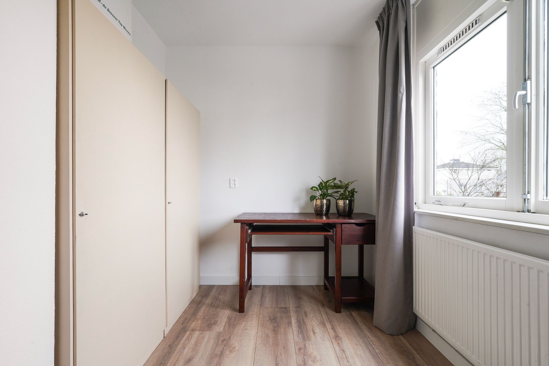 Photo 27 of Jan Linthorststraat 35