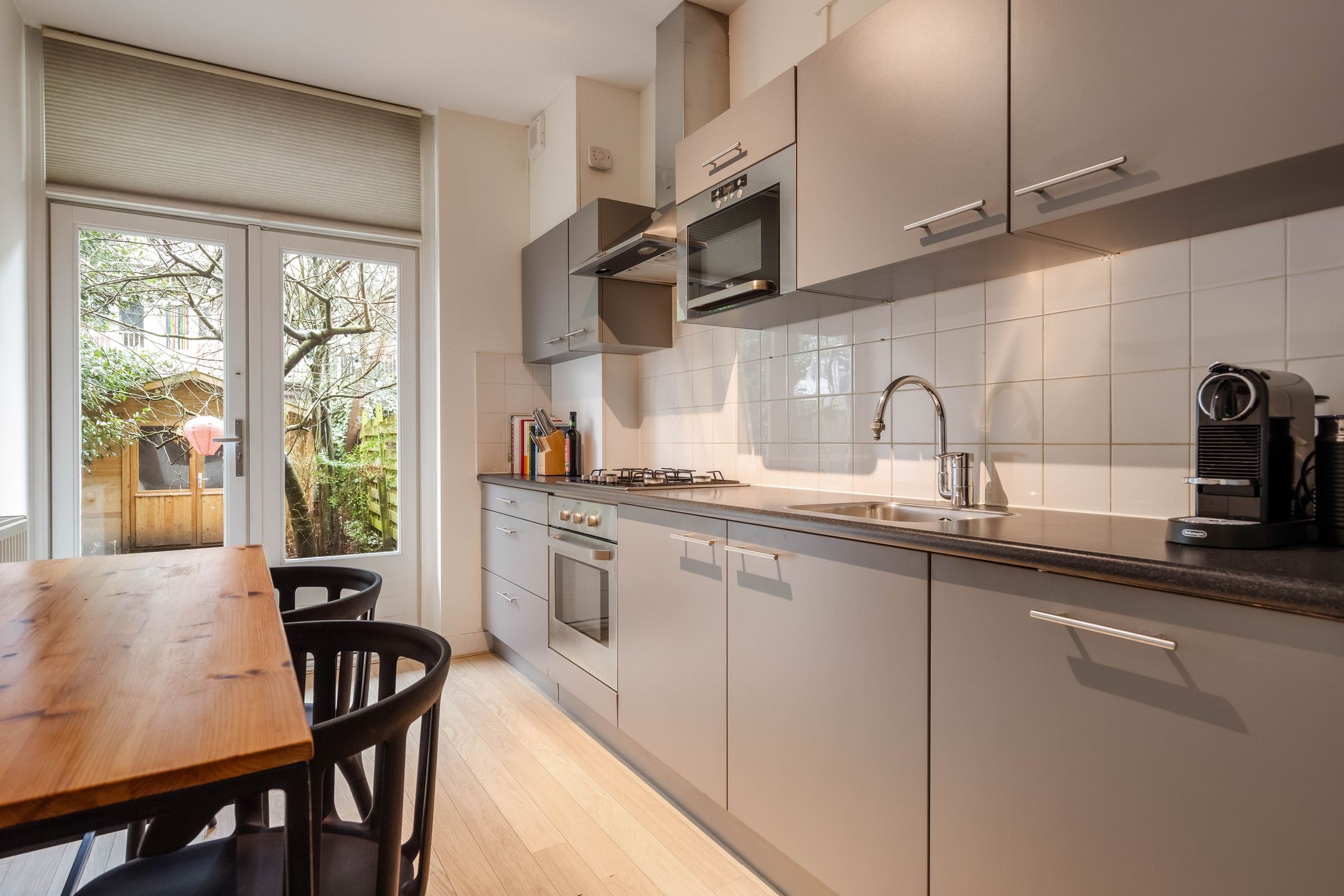 Photo 9 of Orteliusstraat 57-H