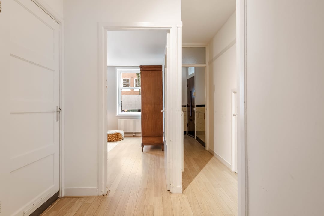 Photo 16 of Orteliusstraat 57-H